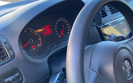Volkswagen Polo VI (EU Market), 2012 год, 750 000 рублей, 9 фотография