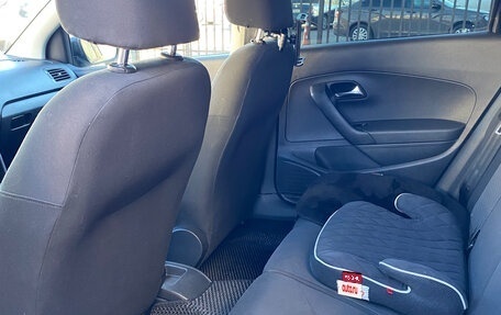 Volkswagen Polo VI (EU Market), 2012 год, 750 000 рублей, 12 фотография
