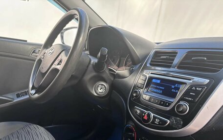 Hyundai Solaris II рестайлинг, 2014 год, 650 000 рублей, 16 фотография