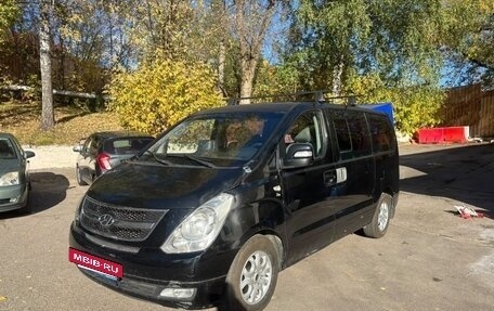 Hyundai Grand Starex Grand Starex I рестайлинг 2, 2012 год, 1 300 000 рублей, 2 фотография