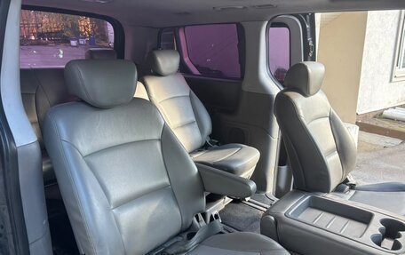 Hyundai Grand Starex Grand Starex I рестайлинг 2, 2012 год, 1 300 000 рублей, 9 фотография