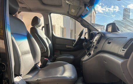 Hyundai Grand Starex Grand Starex I рестайлинг 2, 2012 год, 1 300 000 рублей, 14 фотография