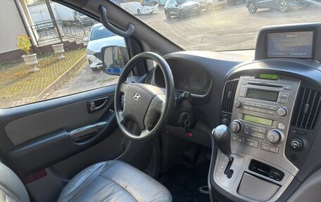 Hyundai Grand Starex Grand Starex I рестайлинг 2, 2012 год, 1 300 000 рублей, 16 фотография