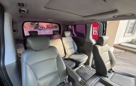 Hyundai Grand Starex Grand Starex I рестайлинг 2, 2012 год, 1 300 000 рублей, 13 фотография
