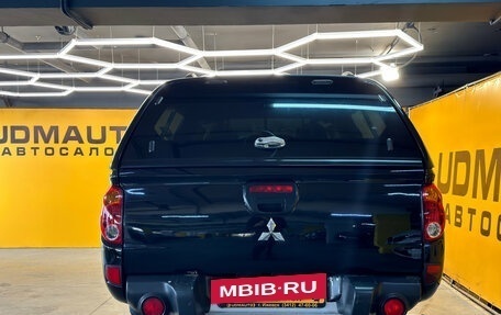 Mitsubishi L200 IV рестайлинг, 2014 год, 1 299 000 рублей, 5 фотография