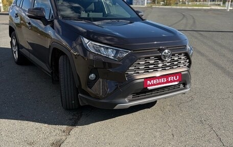 Toyota RAV4, 2019 год, 3 250 000 рублей, 6 фотография