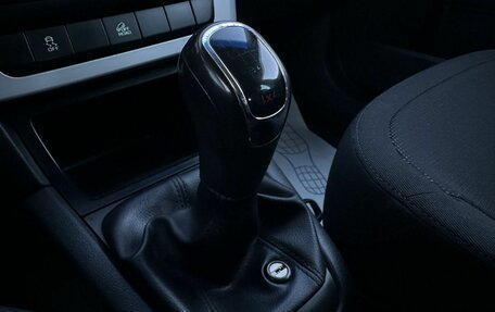 Skoda Yeti I рестайлинг, 2012 год, 1 029 000 рублей, 20 фотография