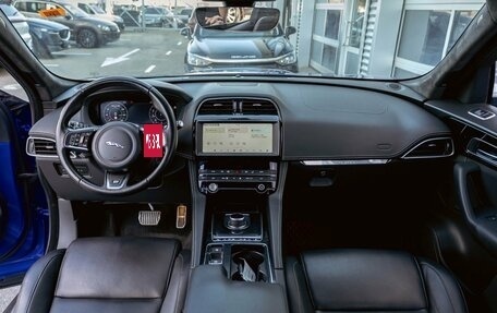 Jaguar F-Pace, 2019 год, 2 995 000 рублей, 18 фотография