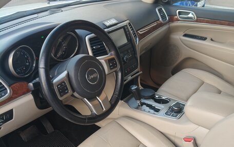 Jeep Grand Cherokee, 2012 год, 2 100 000 рублей, 2 фотография