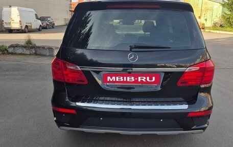 Mercedes-Benz GL-Класс, 2015 год, 3 000 000 рублей, 4 фотография