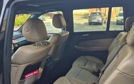 Mercedes-Benz GL-Класс, 2015 год, 3 000 000 рублей, 9 фотография