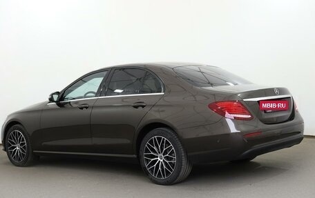 Mercedes-Benz E-Класс, 2016 год, 2 557 000 рублей, 2 фотография