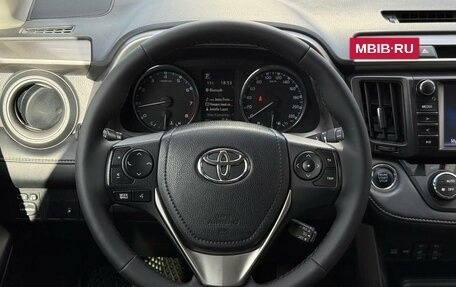 Toyota RAV4, 2017 год, 2 450 000 рублей, 15 фотография