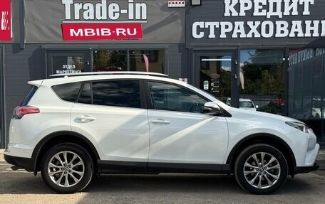 Toyota RAV4, 2017 год, 2 450 000 рублей, 9 фотография