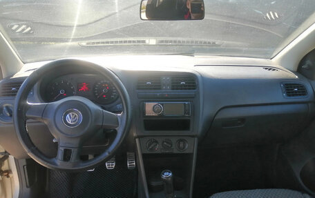 Volkswagen Polo VI (EU Market), 2011 год, 350 000 рублей, 6 фотография