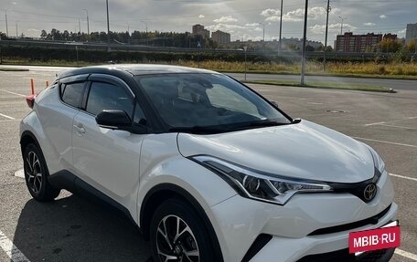 Toyota C-HR I рестайлинг, 2021 год, 2 650 000 рублей, 2 фотография