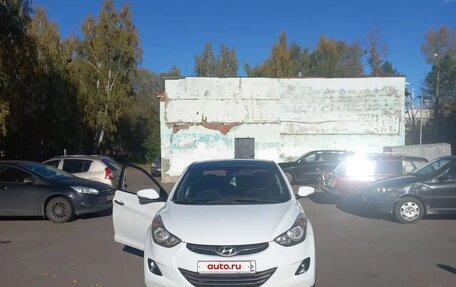 Hyundai Avante, 2012 год, 650 000 рублей, 4 фотография