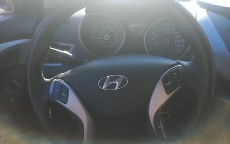 Hyundai Avante, 2012 год, 650 000 рублей, 8 фотография