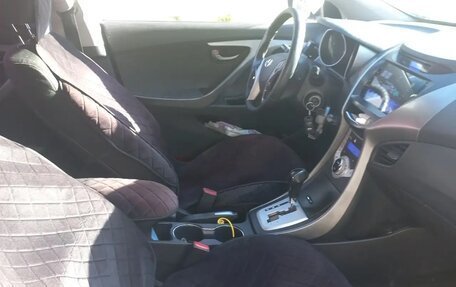 Hyundai Avante, 2012 год, 650 000 рублей, 10 фотография