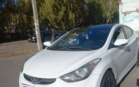 Hyundai Avante, 2012 год, 650 000 рублей, 7 фотография