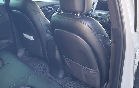 Hyundai ix35 I рестайлинг, 2015 год, 1 500 000 рублей, 11 фотография