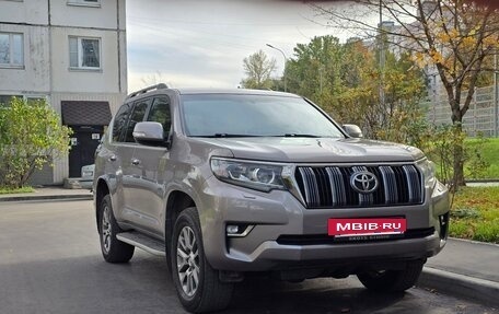 Toyota Land Cruiser Prado 150 рестайлинг 2, 2018 год, 4 750 000 рублей, 2 фотография