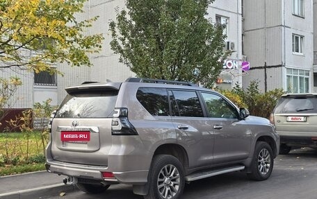 Toyota Land Cruiser Prado 150 рестайлинг 2, 2018 год, 4 750 000 рублей, 10 фотография
