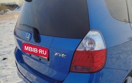 Honda Fit III, 2003 год, 410 000 рублей, 8 фотография