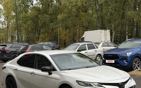 Toyota Camry, 2020 год, 2 895 000 рублей, 6 фотография