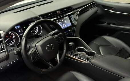 Toyota Camry, 2020 год, 2 895 000 рублей, 15 фотография