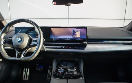 BMW 5 серия, 2023 год, 6 690 000 рублей, 11 фотография