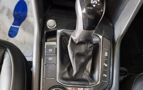 Volkswagen Tiguan II, 2023 год, 3 200 000 рублей, 6 фотография