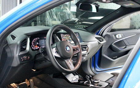BMW 1 серия, 2022 год, 2 550 000 рублей, 6 фотография