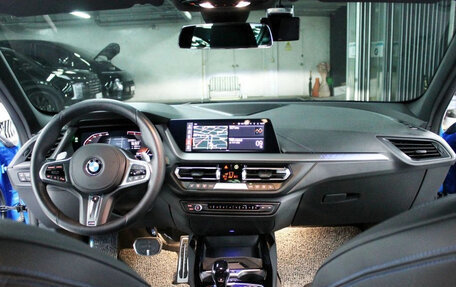 BMW 1 серия, 2022 год, 2 550 000 рублей, 10 фотография