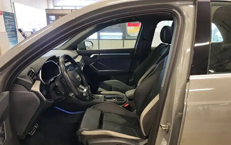 Audi Q3, 2023 год, 2 330 000 рублей, 9 фотография