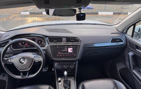 Volkswagen Tiguan II, 2018 год, 3 420 000 рублей, 10 фотография