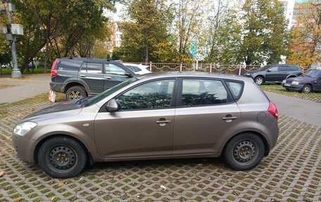 KIA cee'd I рестайлинг, 2009 год, 610 000 рублей, 6 фотография