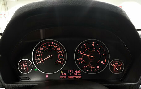 BMW 3 серия, 2017 год, 1 920 000 рублей, 16 фотография