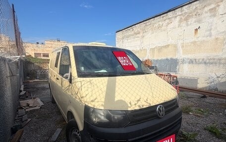 Volkswagen Transporter T5 рестайлинг, 2015 год, 1 050 000 рублей, 4 фотография