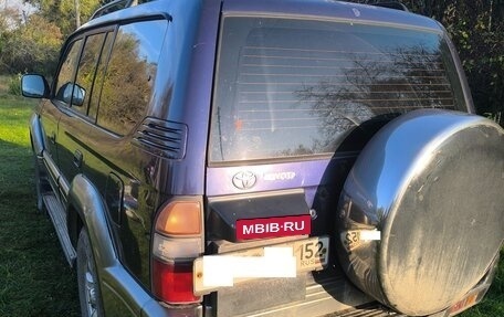 Toyota Land Cruiser Prado 90 рестайлинг, 1998 год, 950 000 рублей, 4 фотография