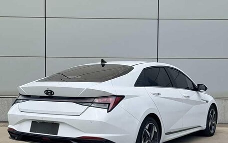 Hyundai Elantra, 2022 год, 1 430 000 рублей, 3 фотография