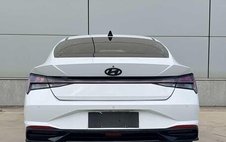 Hyundai Elantra, 2022 год, 1 430 000 рублей, 2 фотография