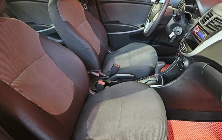 Hyundai Solaris II рестайлинг, 2013 год, 685 000 рублей, 11 фотография