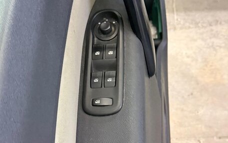 Renault Kangoo II рестайлинг, 2012 год, 750 000 рублей, 2 фотография