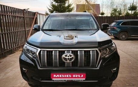 Toyota Land Cruiser Prado 150 рестайлинг 2, 2018 год, 5 500 000 рублей, 2 фотография