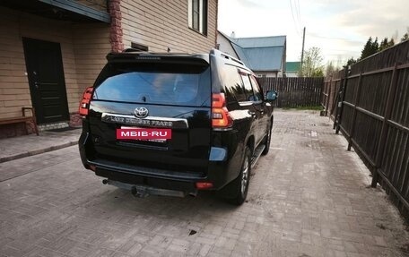 Toyota Land Cruiser Prado 150 рестайлинг 2, 2018 год, 5 500 000 рублей, 5 фотография