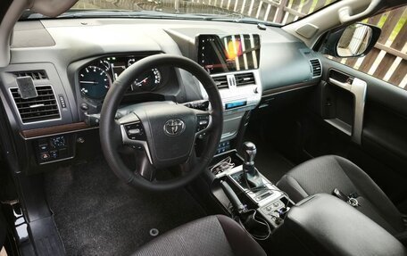 Toyota Land Cruiser Prado 150 рестайлинг 2, 2018 год, 5 500 000 рублей, 10 фотография