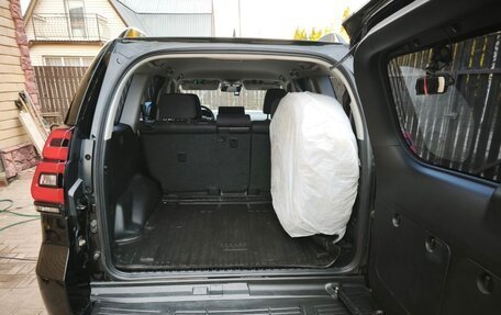 Toyota Land Cruiser Prado 150 рестайлинг 2, 2018 год, 5 500 000 рублей, 16 фотография