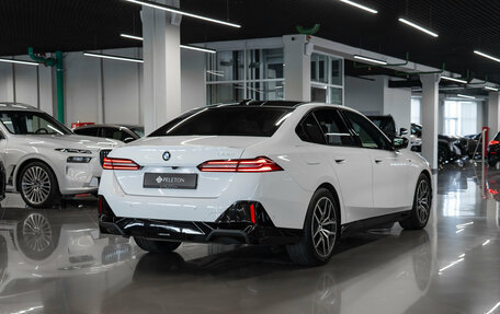BMW 5 серия, 2025 год, 6 750 000 рублей, 5 фотография