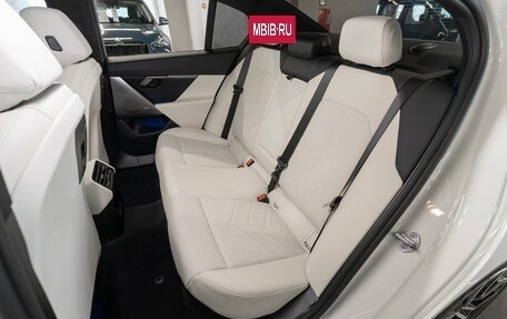 BMW 5 серия, 2025 год, 6 750 000 рублей, 28 фотография